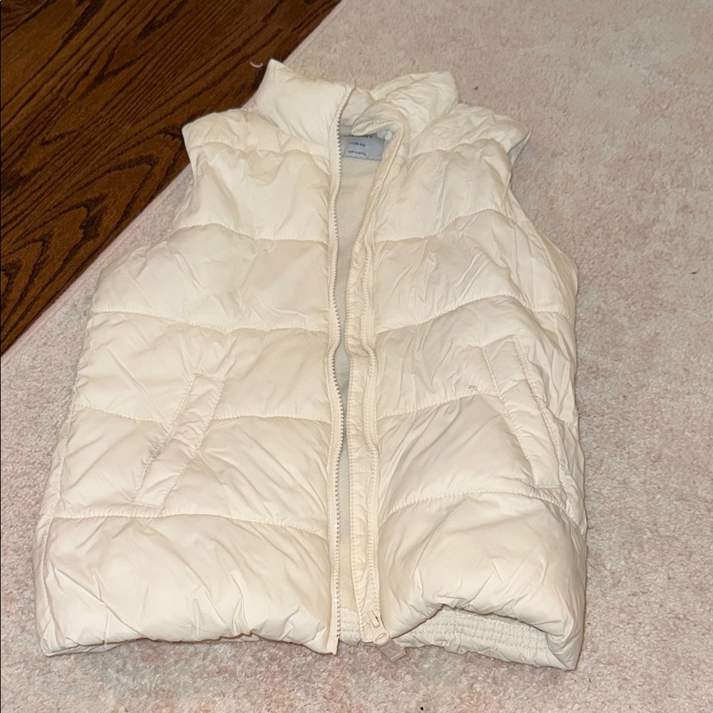 Old Navy Off-White Puffer Vest